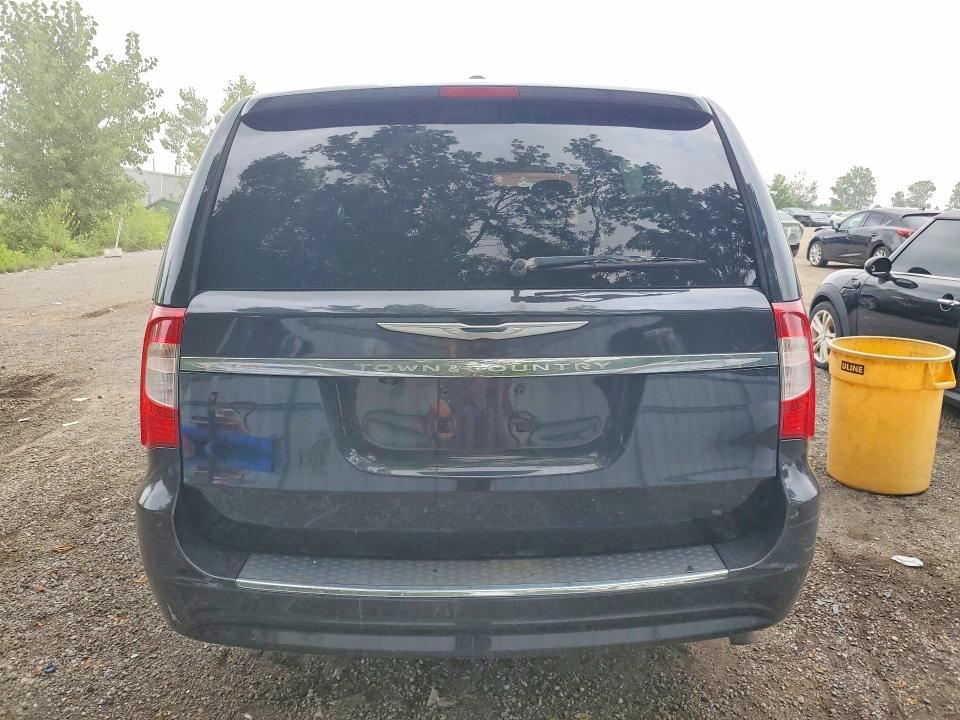 63301676 :رقم المزاد ، 2C4RC1JG5GR100028 vin ، 2016 Chrysler Town & Country مزاد بيع