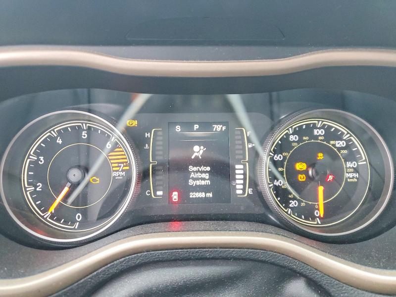 64747626 :رقم المزاد ، 1C4PJLCB4JD588957 vin ، 2018 Jeep Cherokee مزاد بيع