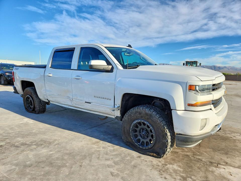 Auction sale of the 2018 Chevrolet Silverado, vin: 3GCUKREC1JG536715, lot number: 65195576