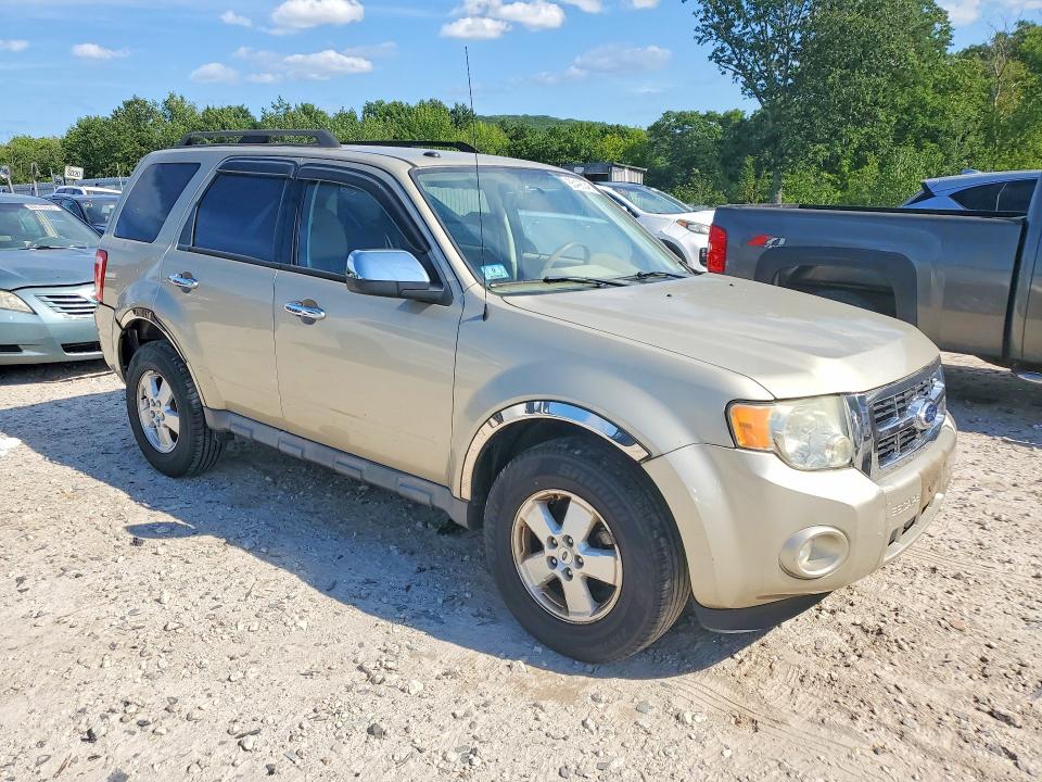 65498046 :رقم المزاد ، 1FMCU9D78AKC04950 vin ، 2010 Ford Escape مزاد بيع