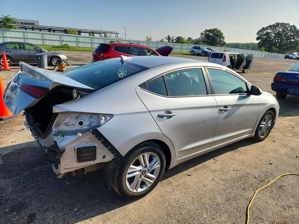 2020 Hyundai Elantra მანქანა იყიდება აუქციონზე, vin: 5NPD84LF7LH581490, აუქციონის ნომერი: 65318936