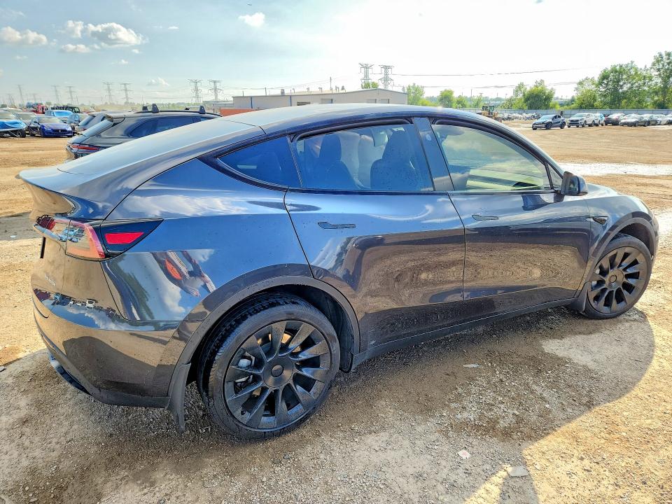 2024 Tesla Model Y მანქანა იყიდება აუქციონზე, vin: 7SAYGDEE3RA249675, აუქციონის ნომერი: 63679376