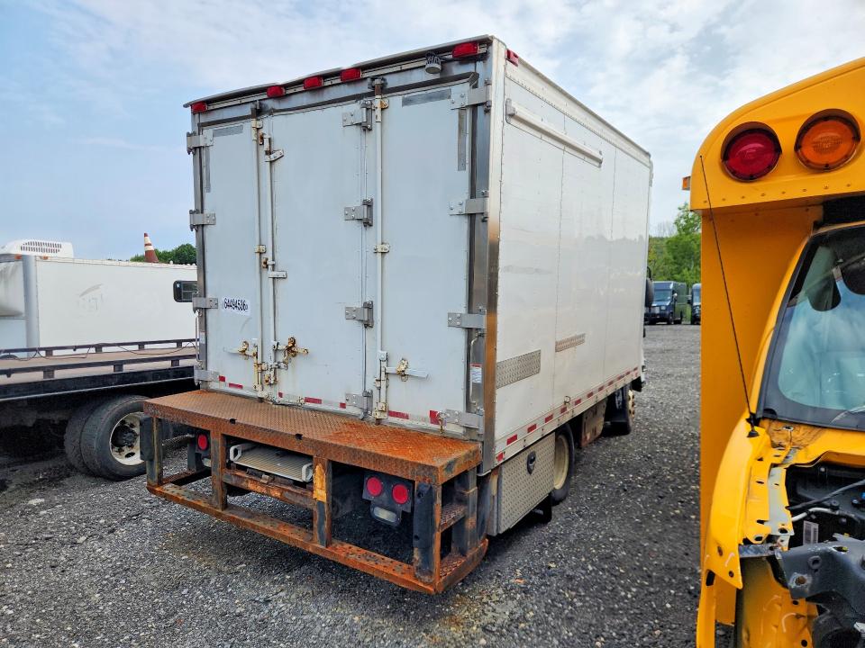 64494536 :رقم المزاد ، JALC4W162J7008650 vin ، 2018 Isuzu Npr Hd مزاد بيع