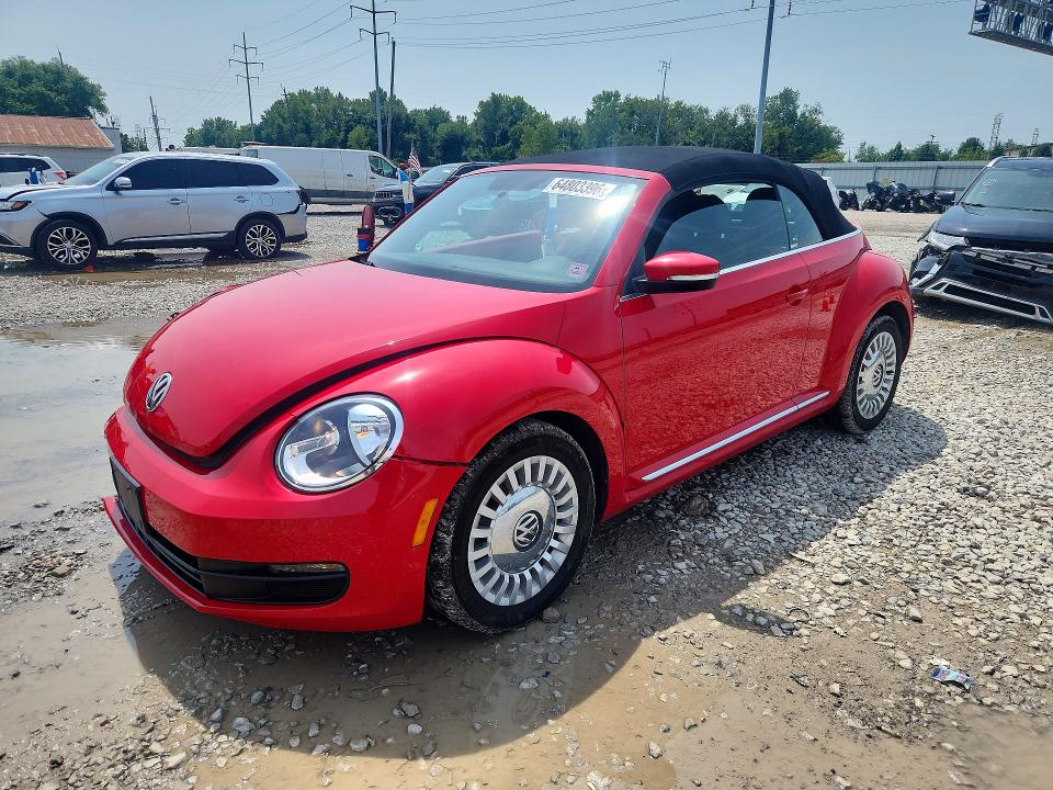2015 Volkswagen Beetle მანქანა იყიდება აუქციონზე, vin: 3VW517ATXFM800828, აუქციონის ნომერი: 64803396