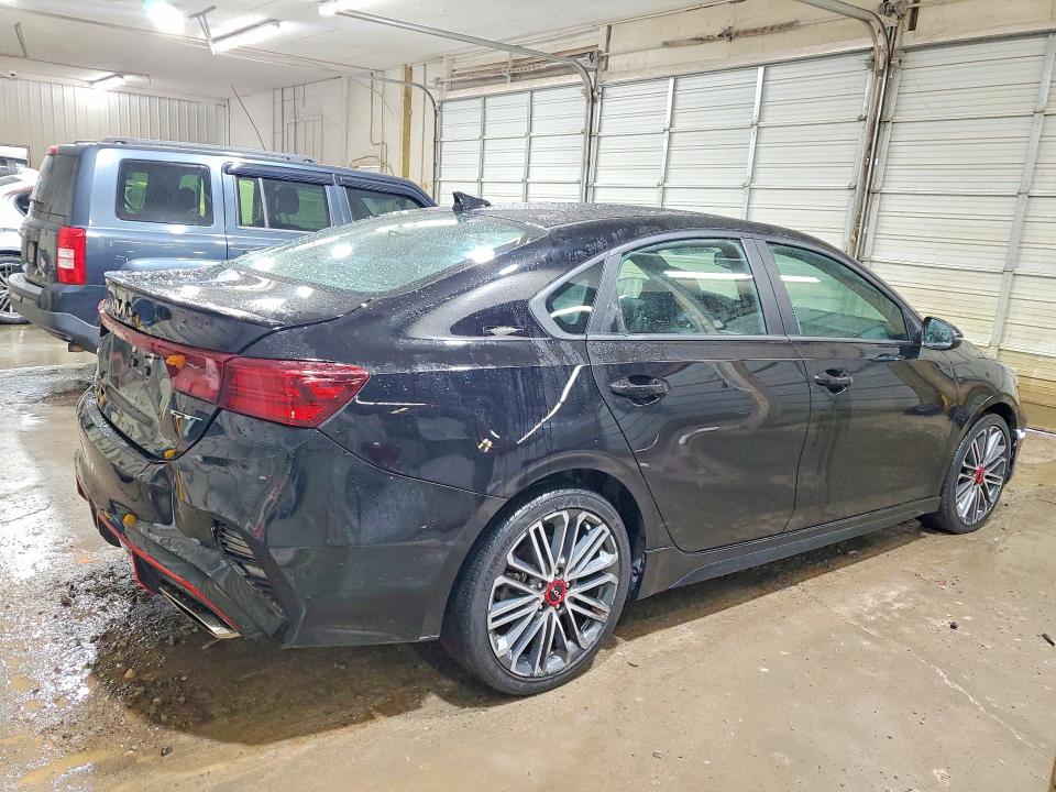 64937706 :رقم المزاد ، 3KPF44AC8NE451724 vin ، 2022 Kia Forte مزاد بيع