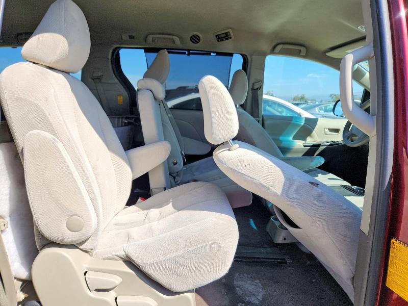 64516086 :رقم المزاد ، 5TDKK3DC7ES458163 vin ، 2014 Toyota Sienna مزاد بيع