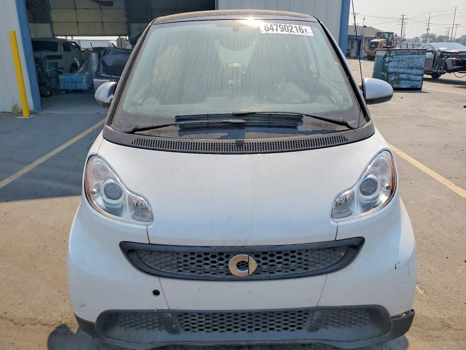 Продаж на аукціоні авто 2015 Smart Fortwo, vin: WMEEJ3BA4FK806822, номер лоту: 64790216