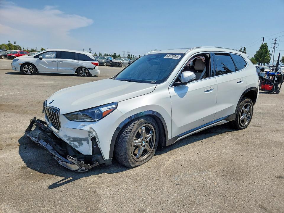 64627046 :رقم المزاد ، WBX73EF09P5V72291 vin ، 2023 Bmw X1 مزاد بيع