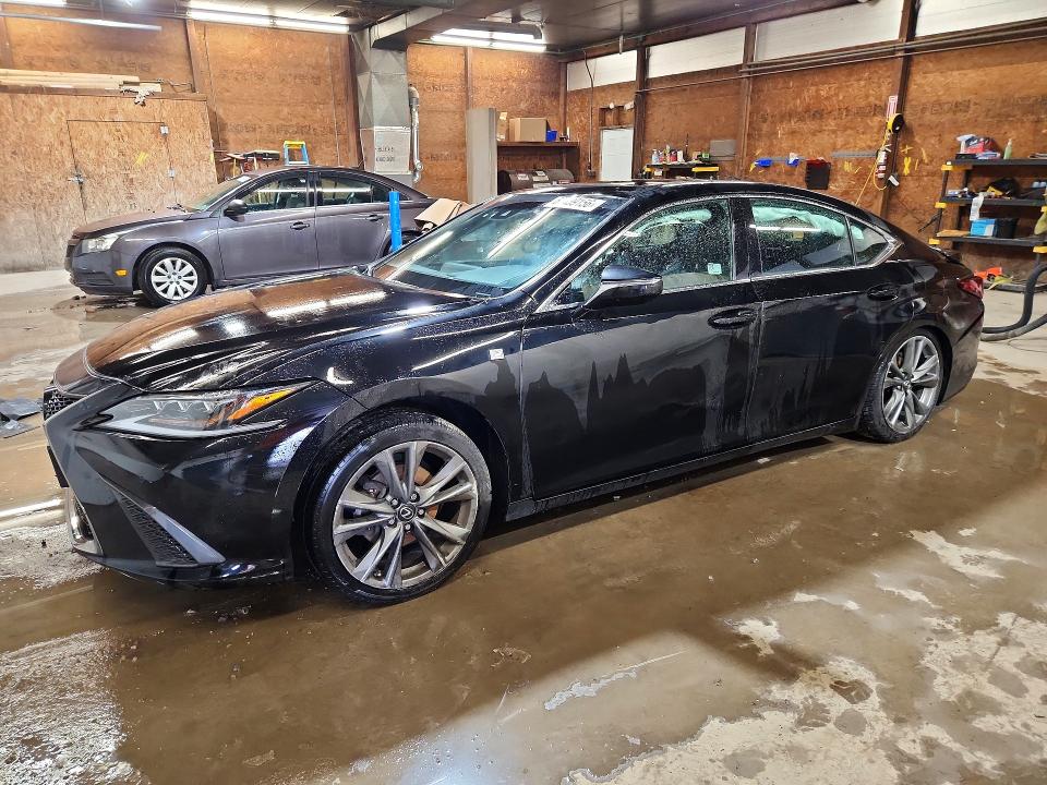 65439156 :رقم المزاد ، 58ABZ1B15KU023655 vin ، 2019 Lexus Es مزاد بيع
