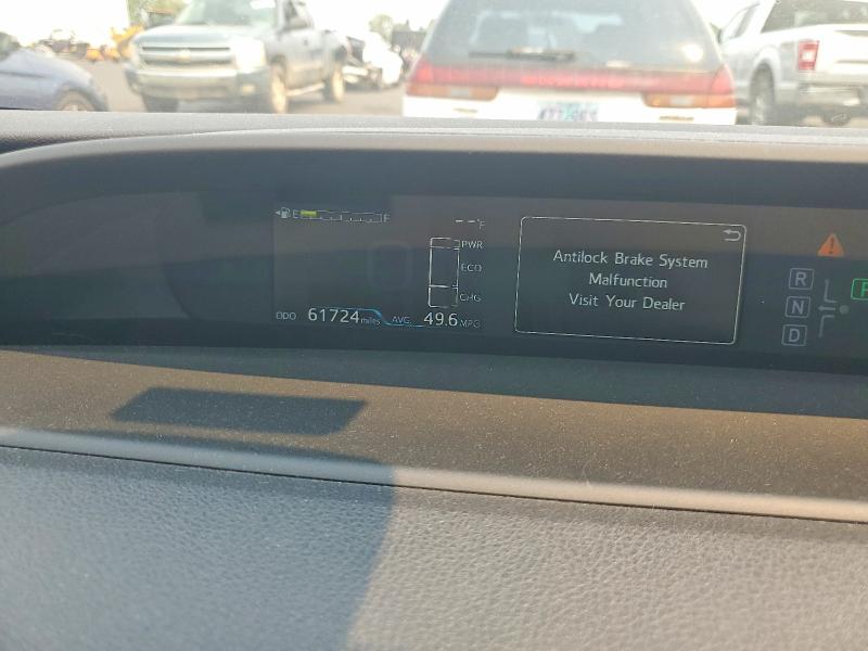 63948646 :رقم المزاد ، JTDKARFU9J3067393 vin ، 2018 Toyota Prius مزاد بيع