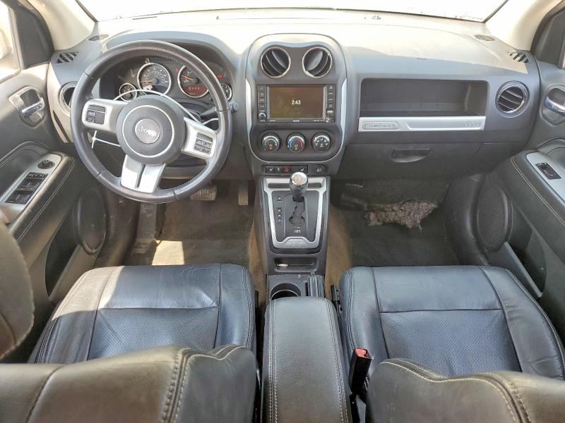 63916656 :رقم المزاد ، 1C4NJDEB8HD110240 vin ، 2017 Jeep Compass مزاد بيع