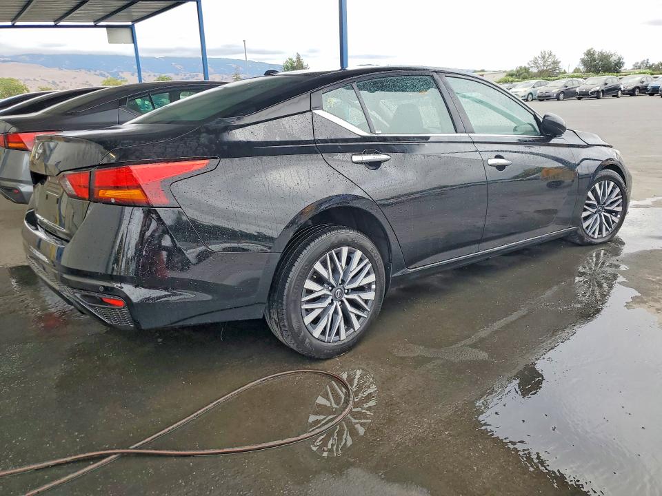 Продаж на аукціоні авто 2025 Nissan Altima, vin: 1N4BL4DV8SN351554, номер лоту: 64977126