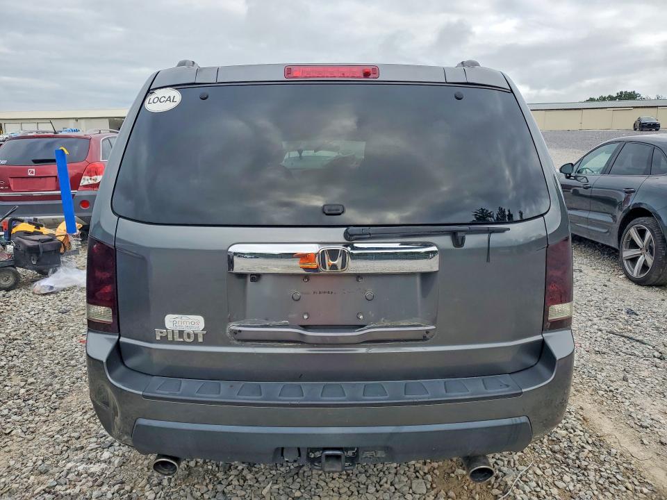 62740356 :رقم المزاد ، 5FNYF3H4XBB017824 vin ، 2011 Honda Pilot مزاد بيع