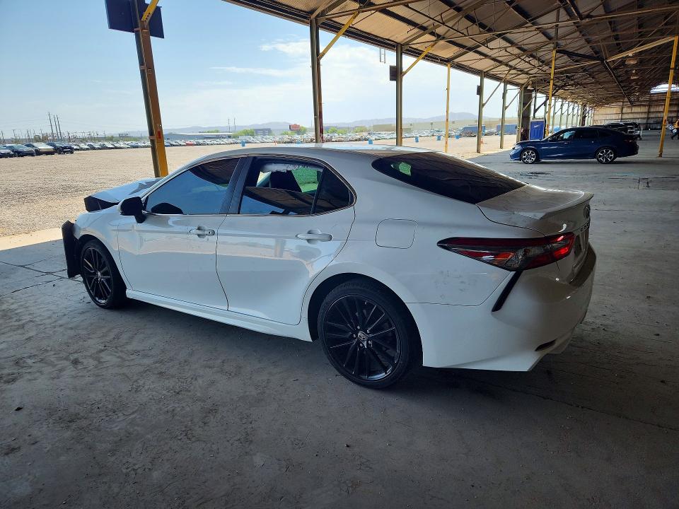 2018 Toyota Camry მანქანა იყიდება აუქციონზე, vin: 4T1B11HK9JU612883, აუქციონის ნომერი: 63730156