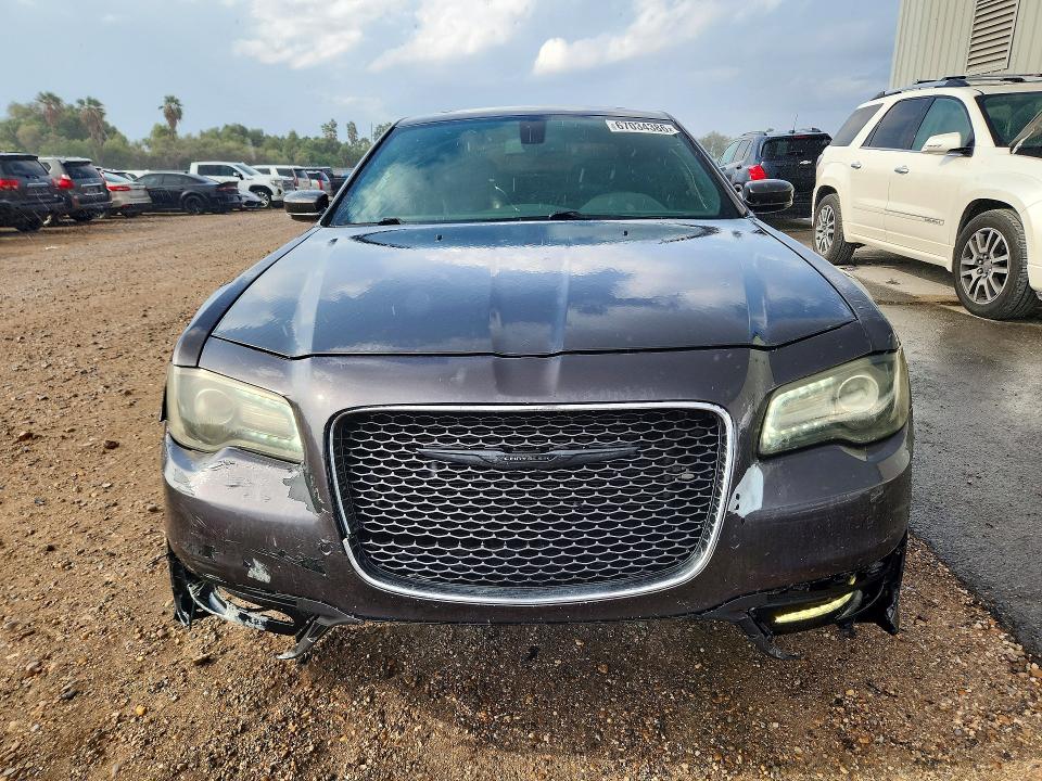 67034386 :رقم المزاد ، 2C3CCABG3JH267011 vin ، 2018 Chrysler 300 مزاد بيع