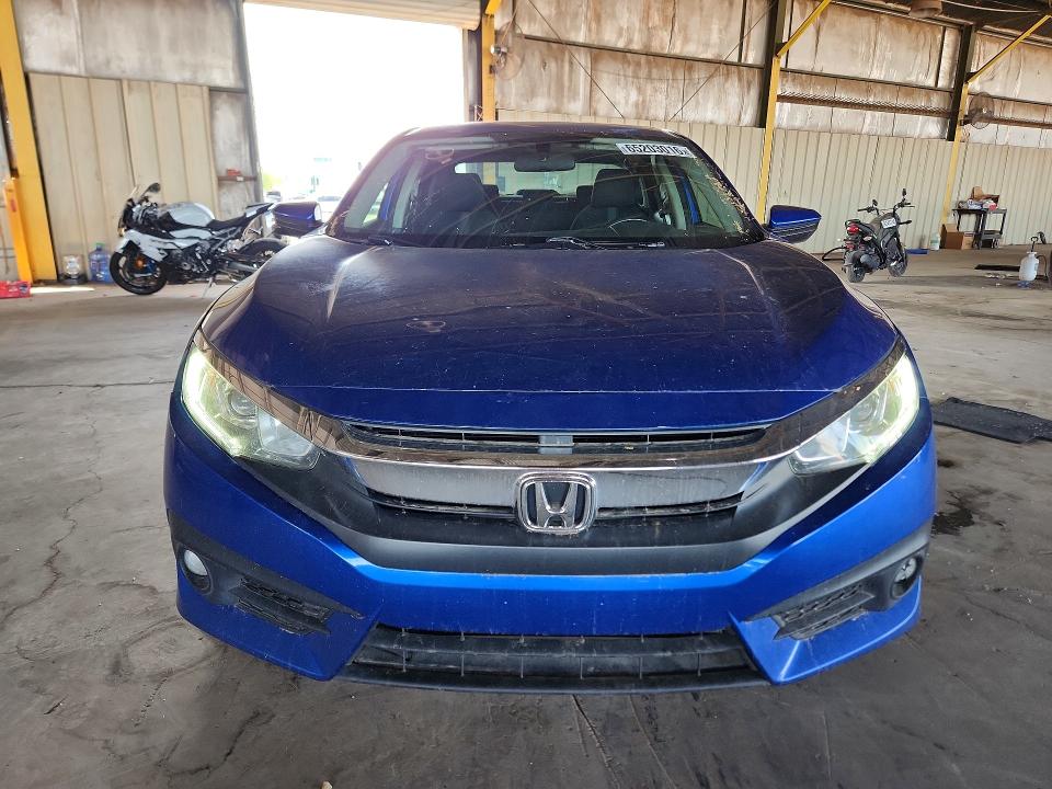 65203016 :رقم المزاد ، JHMFC1F38JX035353 vin ، 2018 Honda Civic مزاد بيع