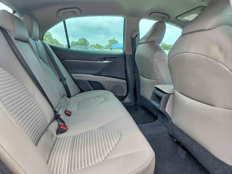 Продаж на аукціоні авто 2018 Toyota Camry, vin: 4T1B11HK4JU010358, номер лоту: 63701756