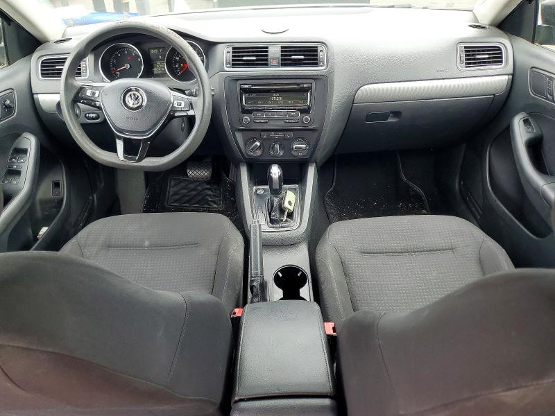 65161616 :رقم المزاد ، 3VWD17AJ3FM268638 vin ، 2015 Volkswagen Jetta مزاد بيع