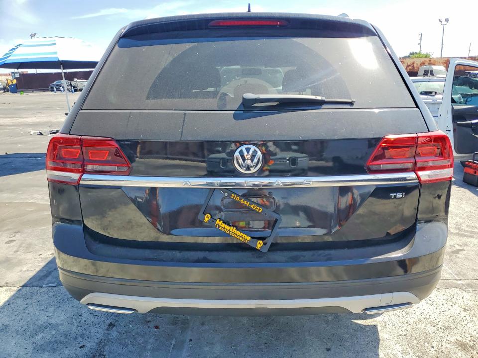 2018 Volkswagen Atlas მანქანა იყიდება აუქციონზე, vin: 1V2AP2CA2JC598557, აუქციონის ნომერი: 65867076