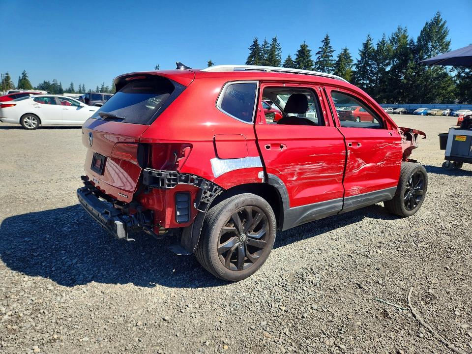Продаж на аукціоні авто 2022 Volkswagen Taos, vin: 3VVLX7B21NM067549, номер лоту: 65934306