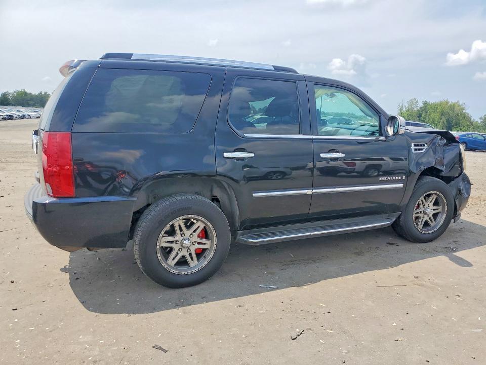 Продажа на аукционе авто 2007 Cadillac Escalade, vin: 1GYFK638X7R199941, номер лота: 64766096