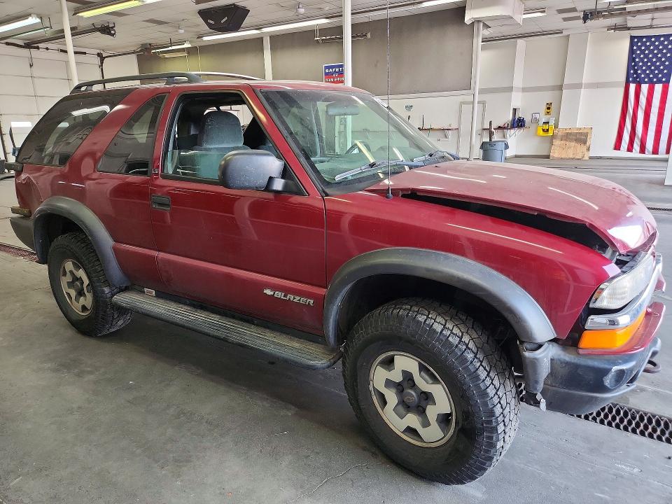 Продажа на аукционе авто 2000 Chevrolet Blazer, vin: 1GNCT18W2YK278716, номер лота: 64774446