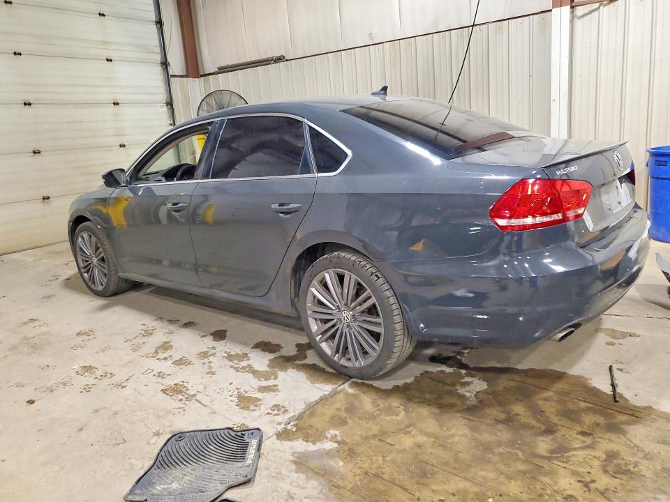 Продажа на аукционе авто 2015 Volkswagen Passat, vin: 1VWBT7A32FC106536, номер лота: 63018346