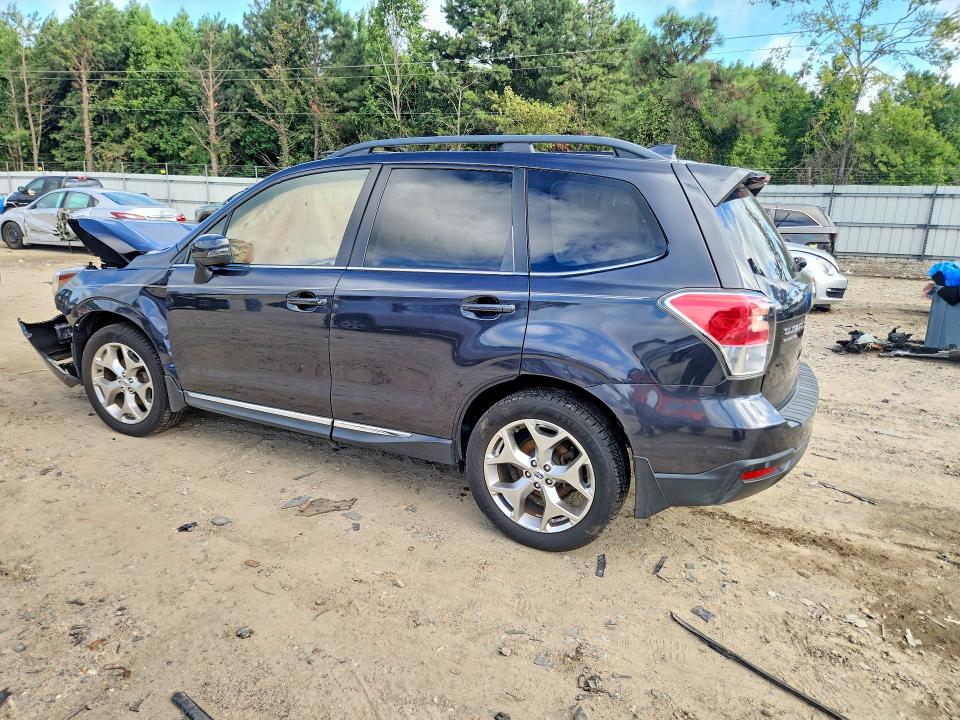 63777496 :رقم المزاد ، JF2SJAWC3JH472047 vin ، 2018 Subaru Forester مزاد بيع