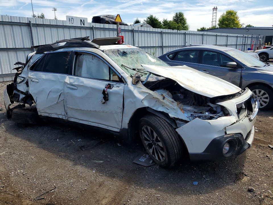 63148376 :رقم المزاد ، 4S4BSANC3F3256132 vin ، 2015 Subaru Outback مزاد بيع