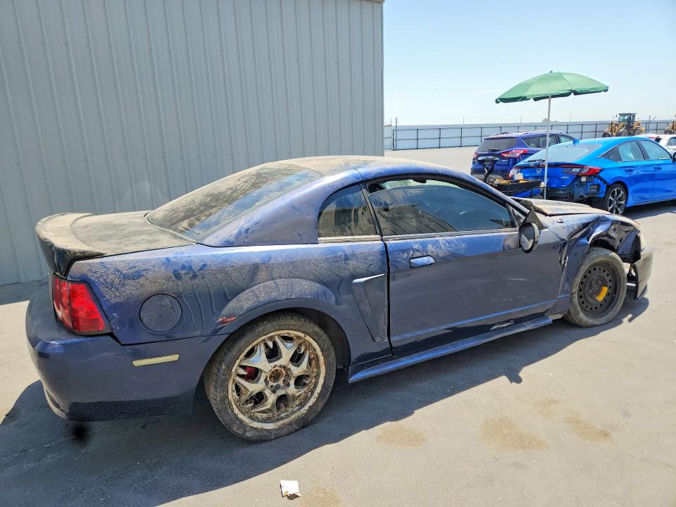 64061636 :رقم المزاد ، 1FAFP404X3F444560 vin ، 2003 Ford Mustang مزاد بيع