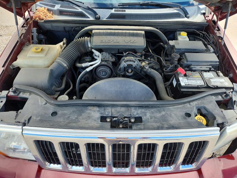 65650916 :رقم المزاد ، 1J8HG48K88C175420 vin ، 2008 Jeep Commander مزاد بيع