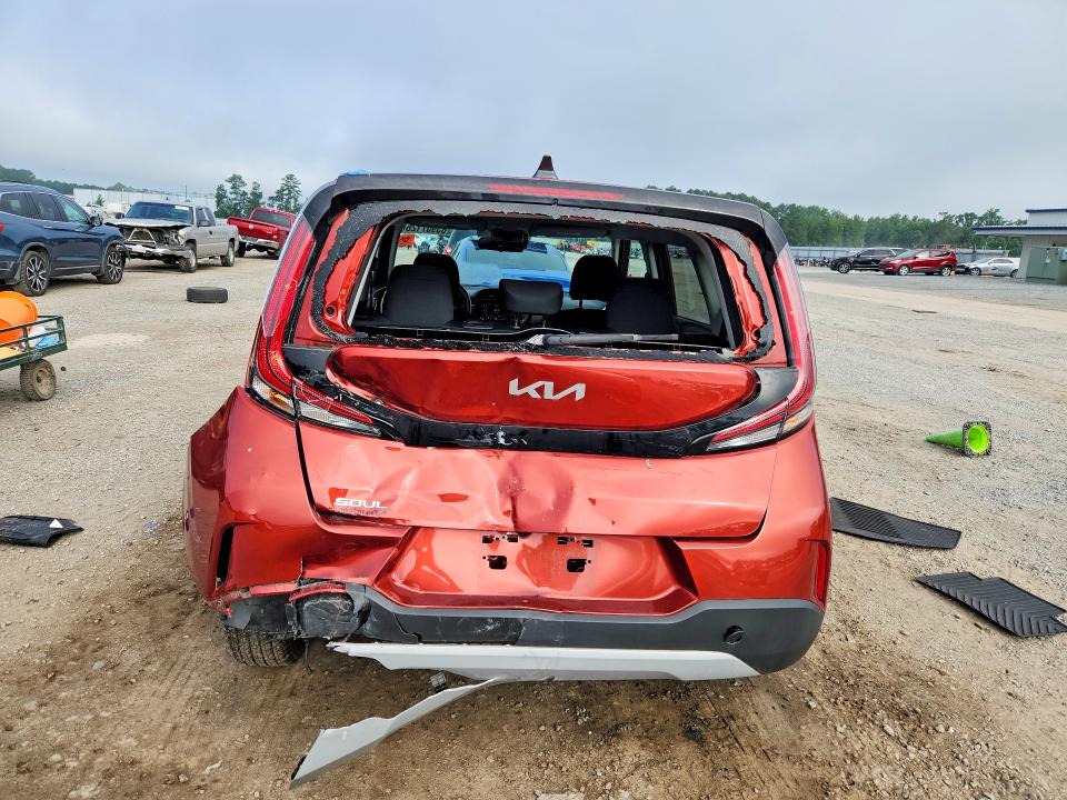 63907126 :رقم المزاد ، KNDJ23AU2P7874918 vin ، 2023 Kia Soul مزاد بيع