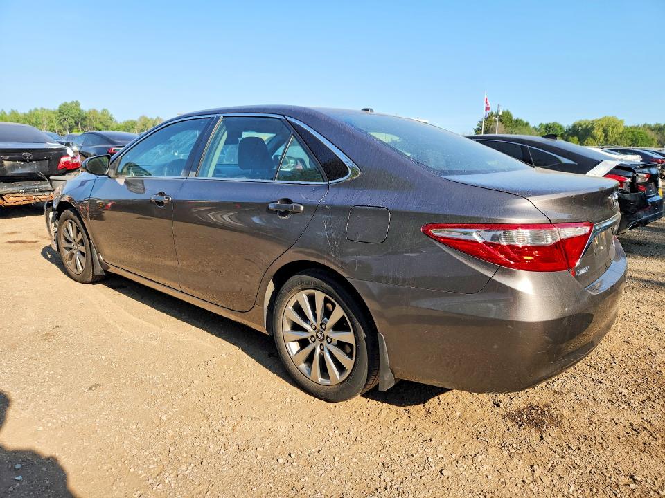 64213796 :رقم المزاد ، 4T1BF1FK1GU591640 vin ، 2016 Toyota Camry مزاد بيع
