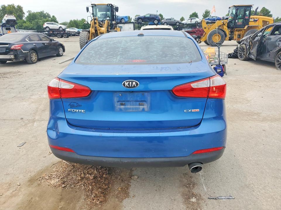 2015 Kia Forte მანქანა იყიდება აუქციონზე, vin: KNAFX4A86F5261191, აუქციონის ნომერი: 64802706