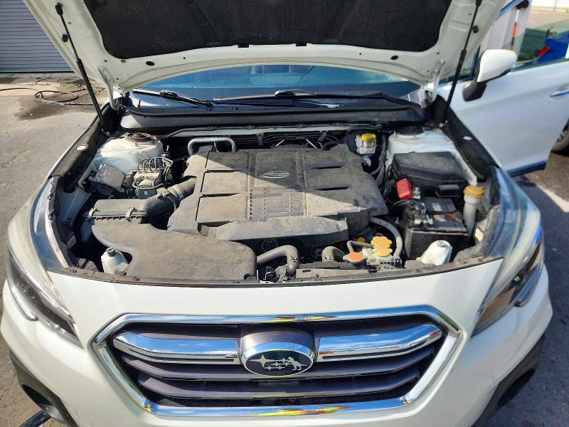 61363476 :رقم المزاد ، 4S4BSETC4J3329611 vin ، 2018 Subaru Outback مزاد بيع