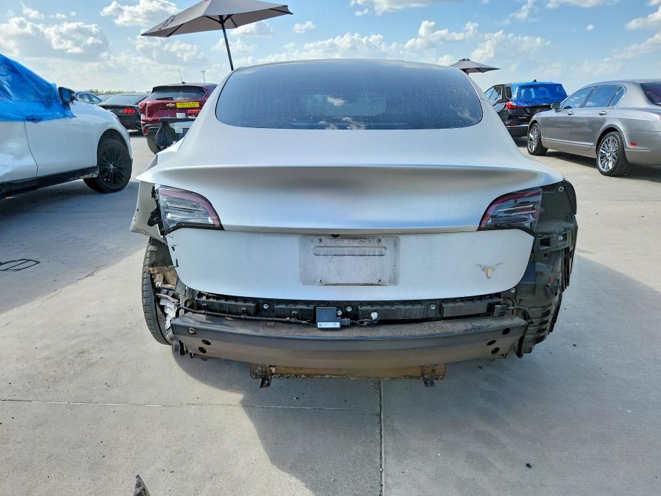 Продаж на аукціоні авто 2018 Tesla Model 3, vin: 5YJ3E1EB1JF084735, номер лоту: 64326476