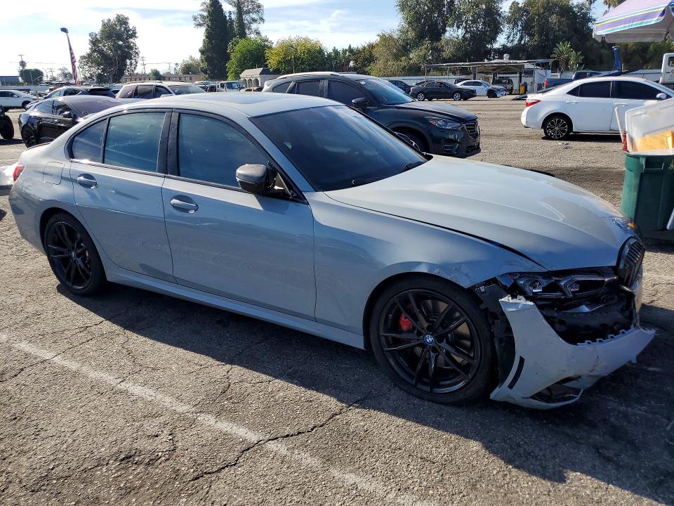 65115916 :رقم المزاد ، 3MW39FF03R8E34037 vin ، 2024 Bmw 330e مزاد بيع