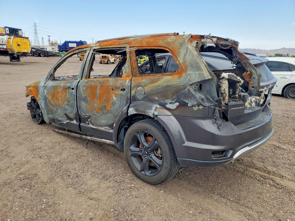 63525156 :رقم المزاد ، 3C4PDCGBXLT268413 vin ، 2020 Dodge Journey مزاد بيع