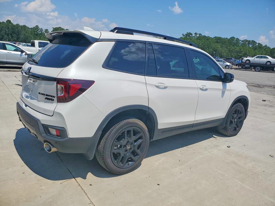Продажа на аукционе авто 2024 Honda Passport, vin: 5FNYF8H88RB005701, номер лота: 65905226