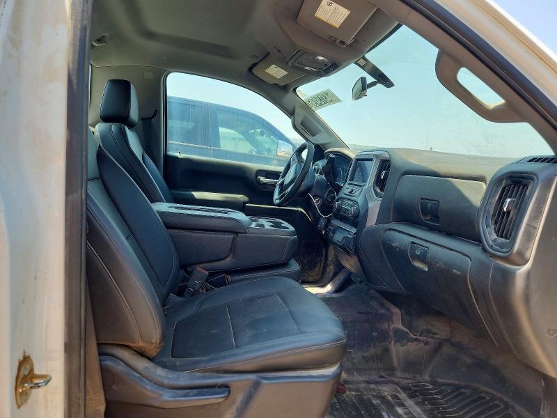 64313496 :رقم المزاد ، 3GCNYAEH8LG302204 vin ، 2020 Chevrolet Silverado مزاد بيع