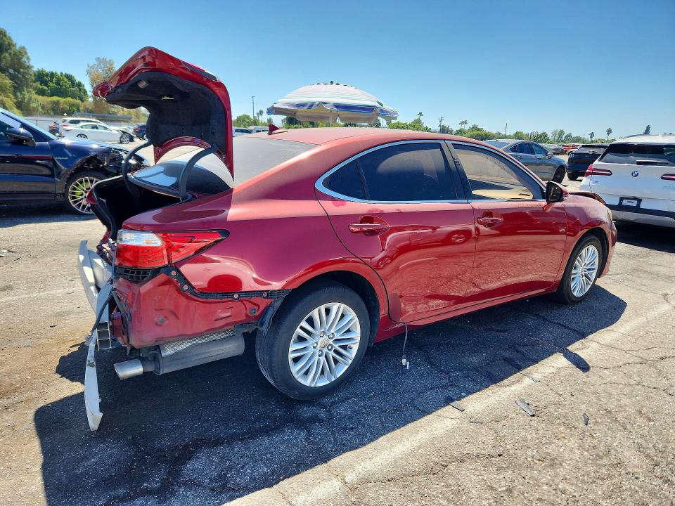 67184526 :رقم المزاد ، JTHBK1GG5E2117885 vin ، 2014 Lexus Es مزاد بيع