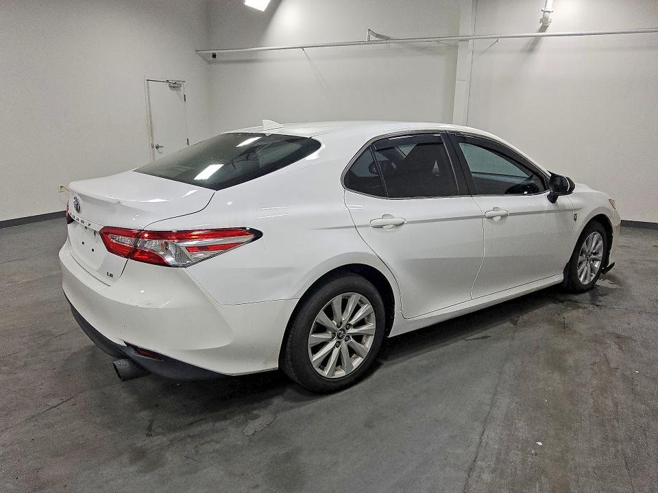 Продажа на аукционе авто 2019 Toyota Camry, vin: 4T1B11HK4KU183430, номер лота: 64689926