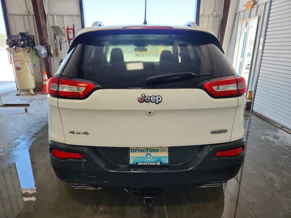 2016 Jeep Cherokee მანქანა იყიდება აუქციონზე, vin: 1C4PJMCS2GW115447, აუქციონის ნომერი: 64077336