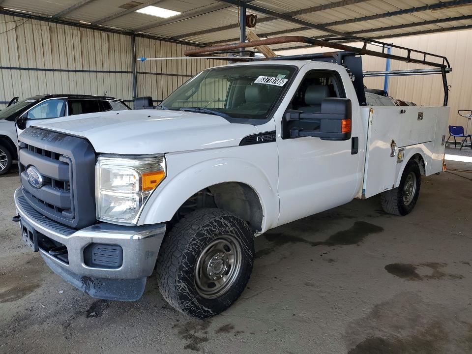 63718746 :رقم المزاد ، 1FDBF2B69GEC85133 vin ، 2016 Ford F250 مزاد بيع