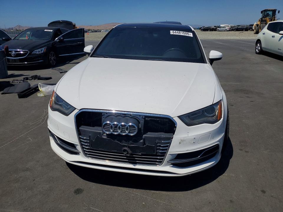 Продажа на аукционе авто 2016 Audi A3, vin: WAUVPBFF2GA138262, номер лота: 64481886