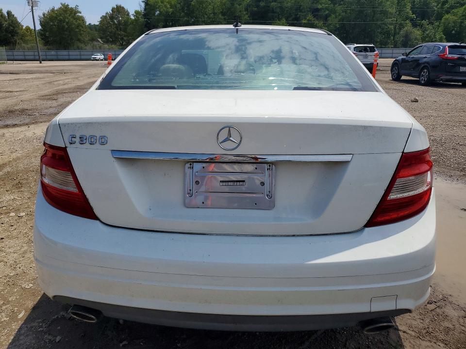 66435866 :رقم المزاد ، WDDGF5EB7AR088391 vin ، 2010 Mercedes-benz C مزاد بيع