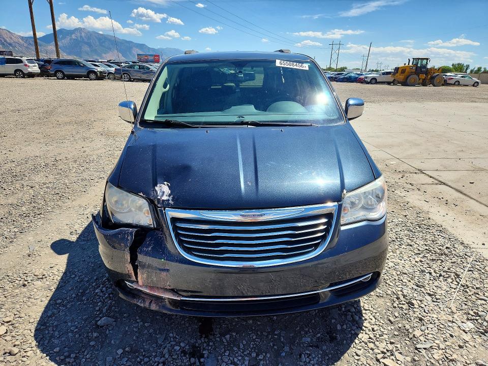2014 Chrysler Town And Country მანქანა იყიდება აუქციონზე, vin: 2C4RC1CGXER180078, აუქციონის ნომერი: 65508456