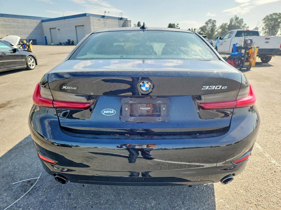 63909966 :رقم المزاد ، 3MW5P9J06M8B78797 vin ، 2021 Bmw 330xe مزاد بيع