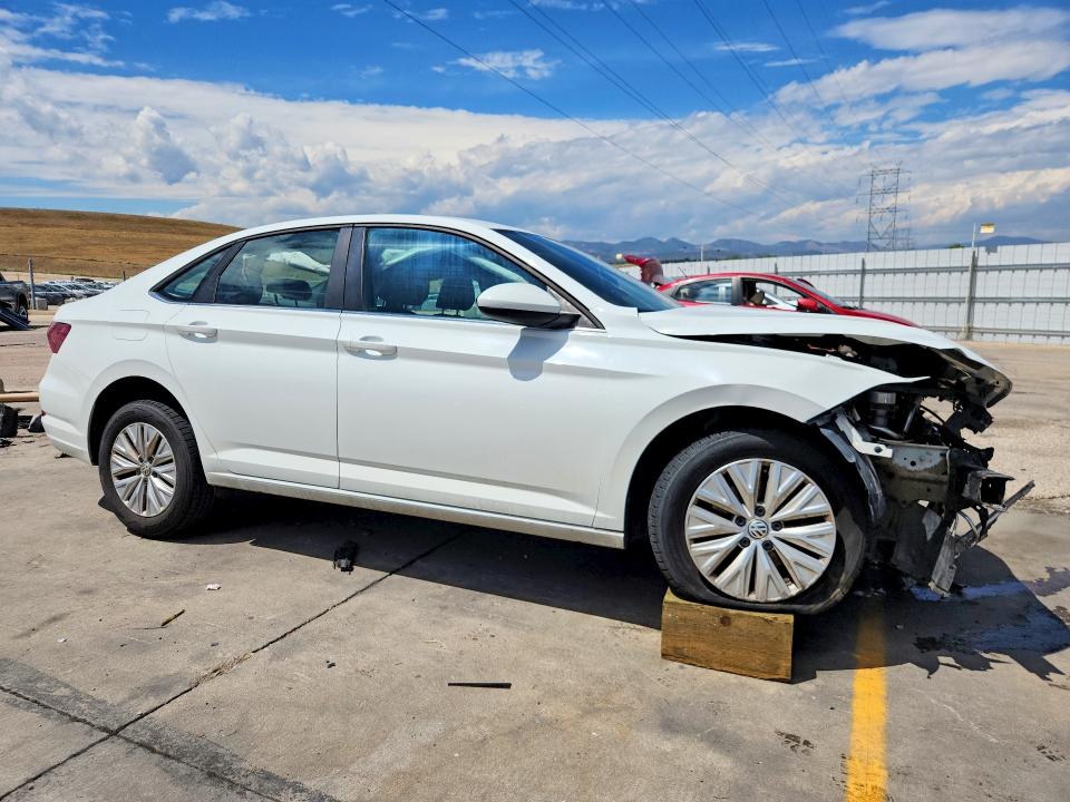 Продаж на аукціоні авто 2019 Volkswagen Jetta, vin: 3VWC57BU6KM054391, номер лоту: 65158796