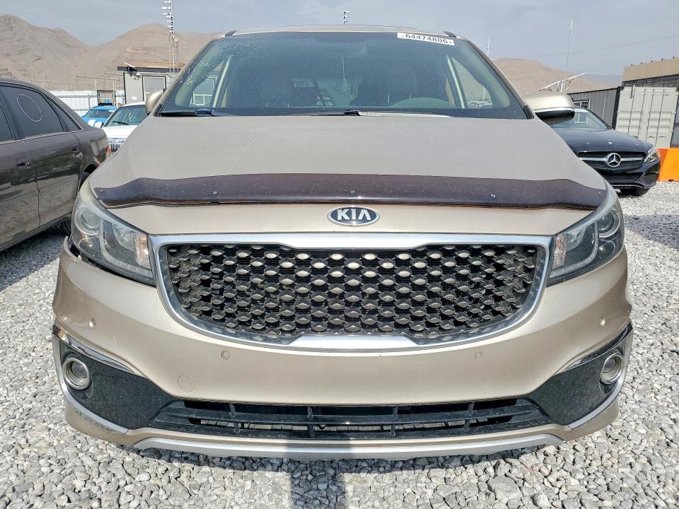 64474806 :رقم المزاد ، KNDME5C11F6038539 vin ، 2015 Kia Sedona مزاد بيع